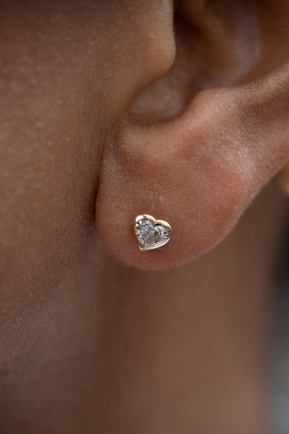 Ohrstecker Heart 18kt Gelbgold mit weißen Diamanten (0,52 ct) – H/VS