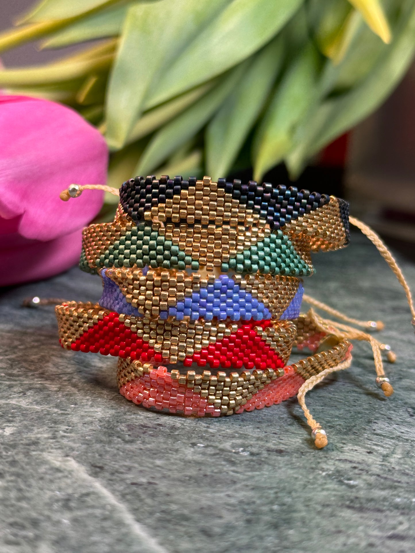 Ardeco bracelet made of Miyuki beads gold/color